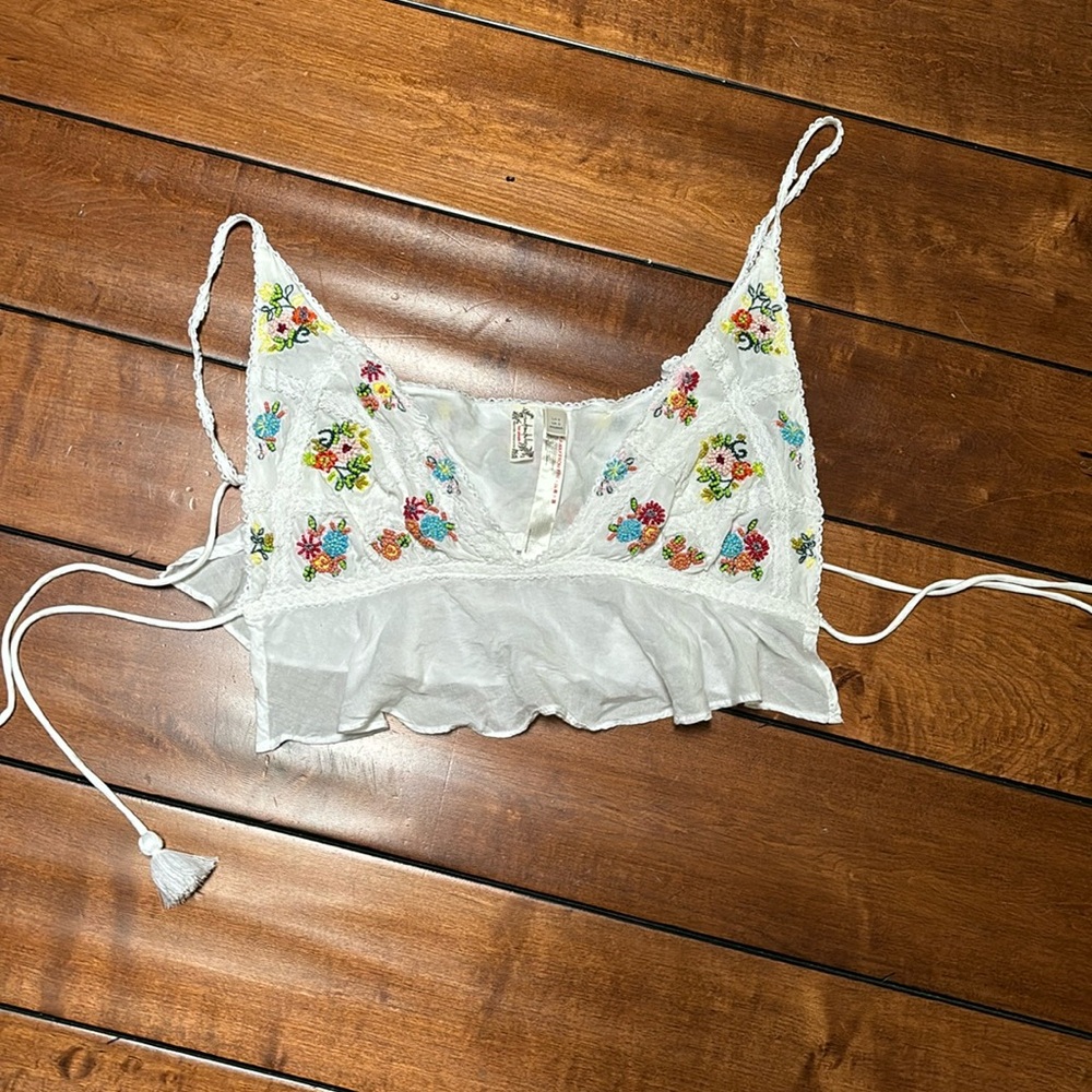 Women’s white tie, halter top bead, embroidered free people brand size small